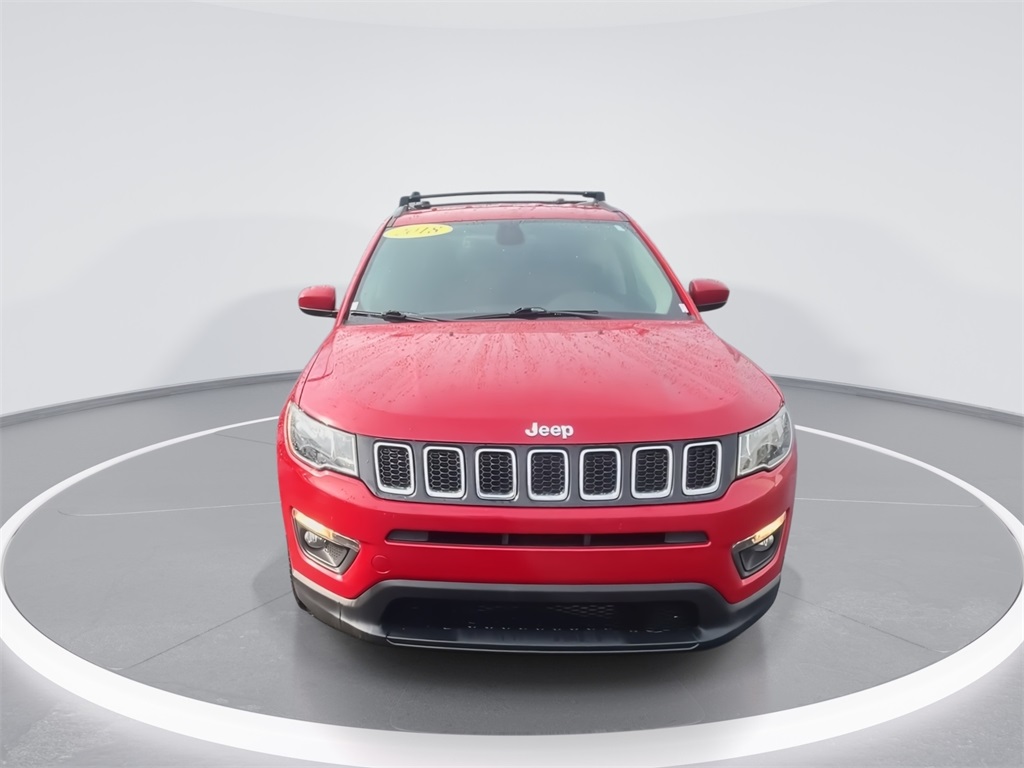 2018 Jeep Compass Latitude photo 2
