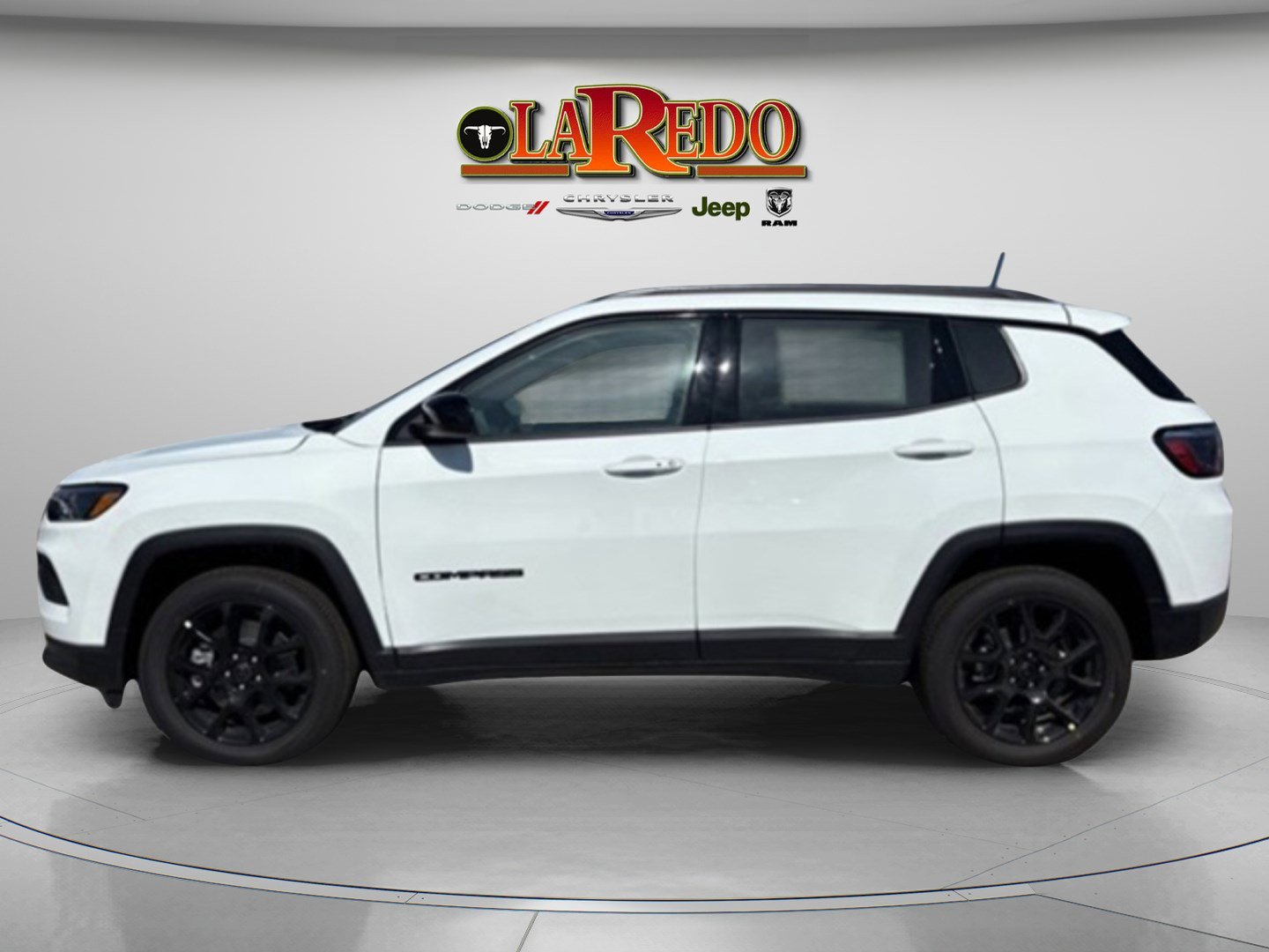 2026 Jeep Compass Latitude Altitude photo 4