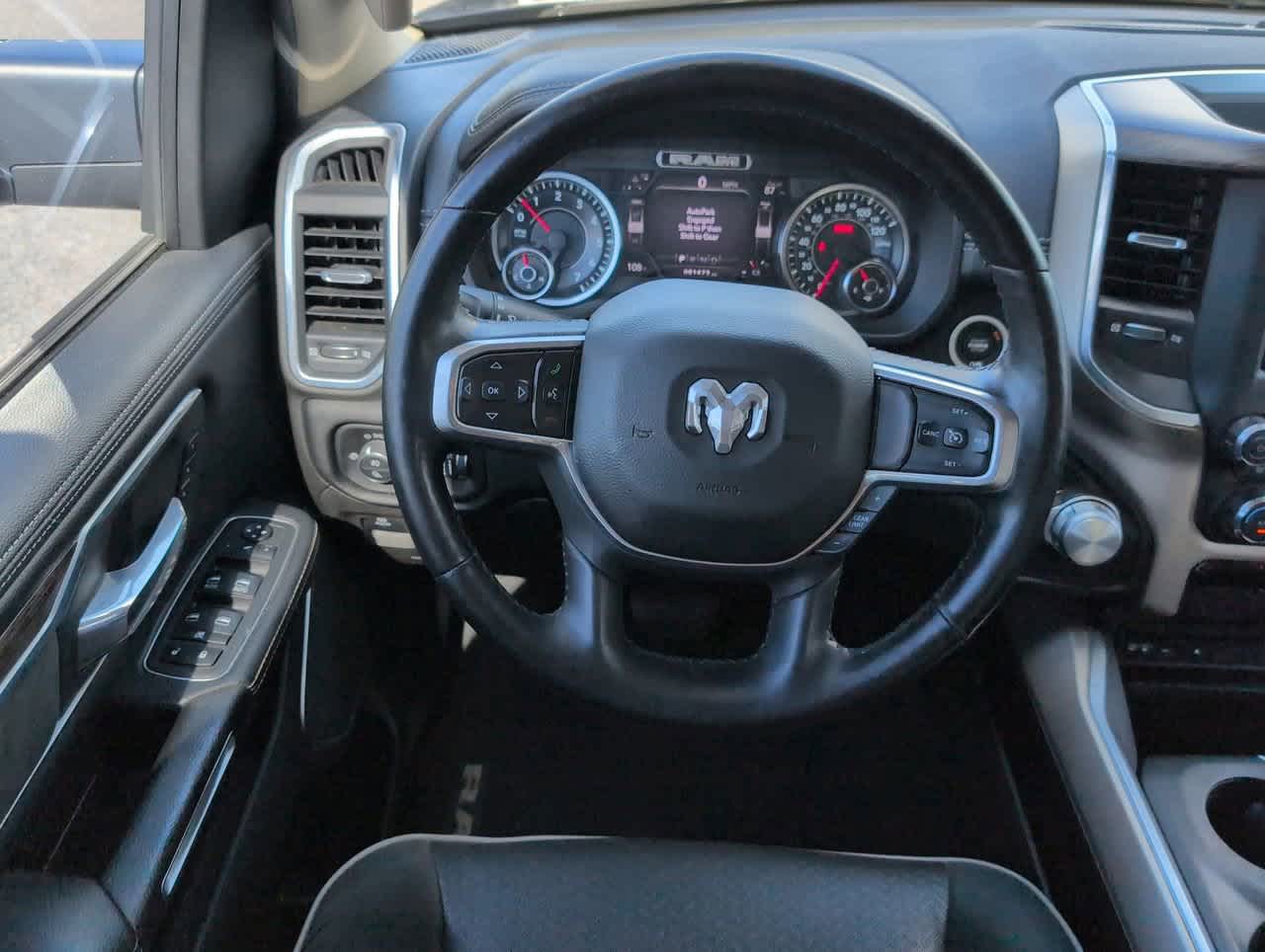 2019 Ram 1500 Laramie photo 5