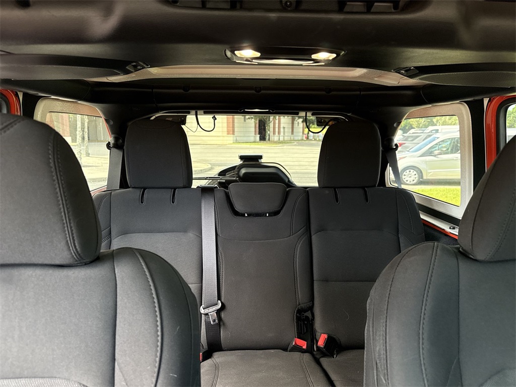 2023 Jeep Wrangler Sport S photo 27