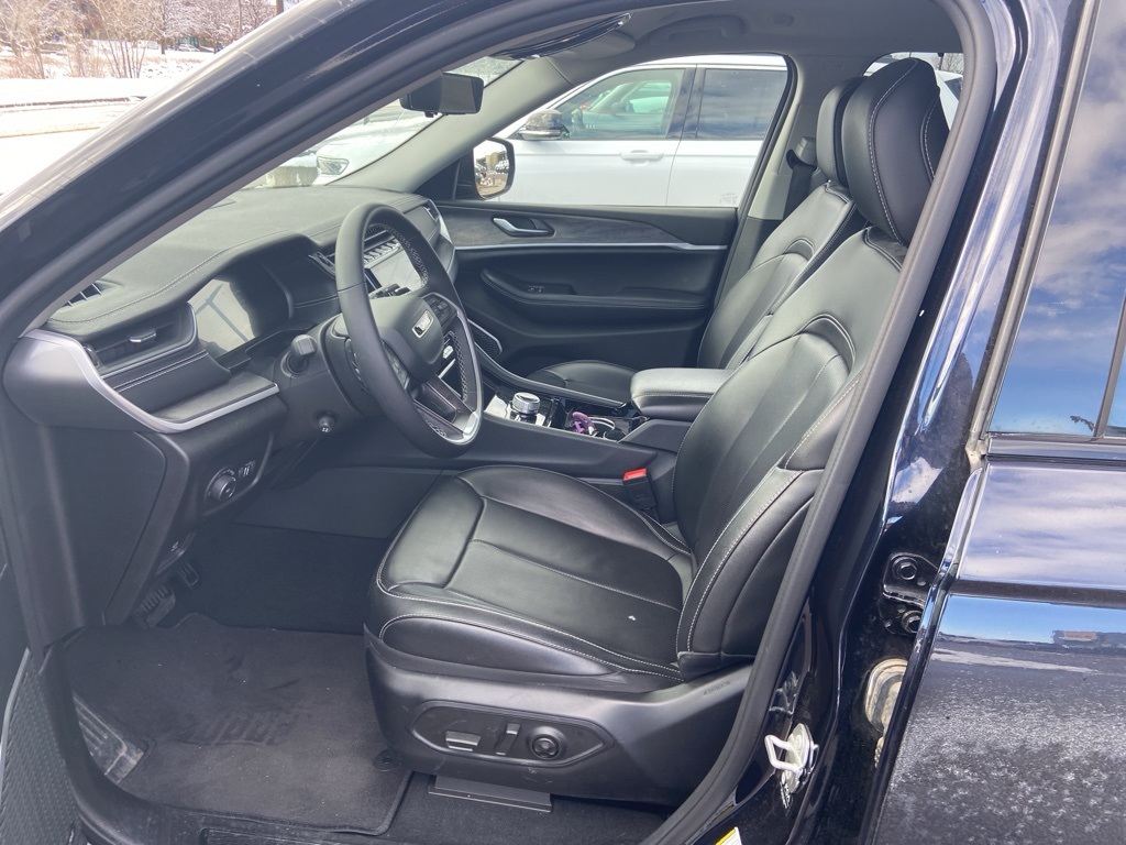 2023 Jeep Grand Cherokee Limited's photo