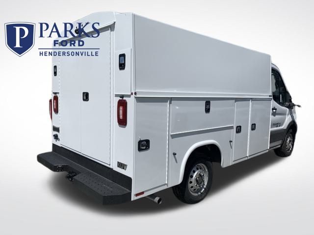2025 Ford Transit Cutaway Base's photo