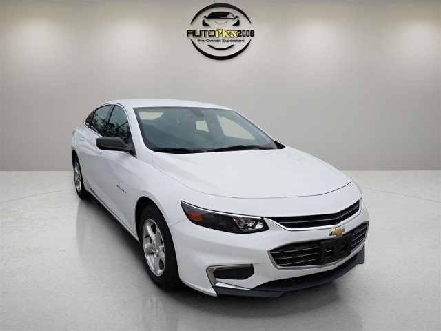 Pre-Owned 2018 Chevrolet Malibu LS