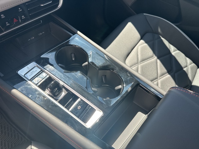 2025 Volkswagen Atlas Peak Edition SE photo 19