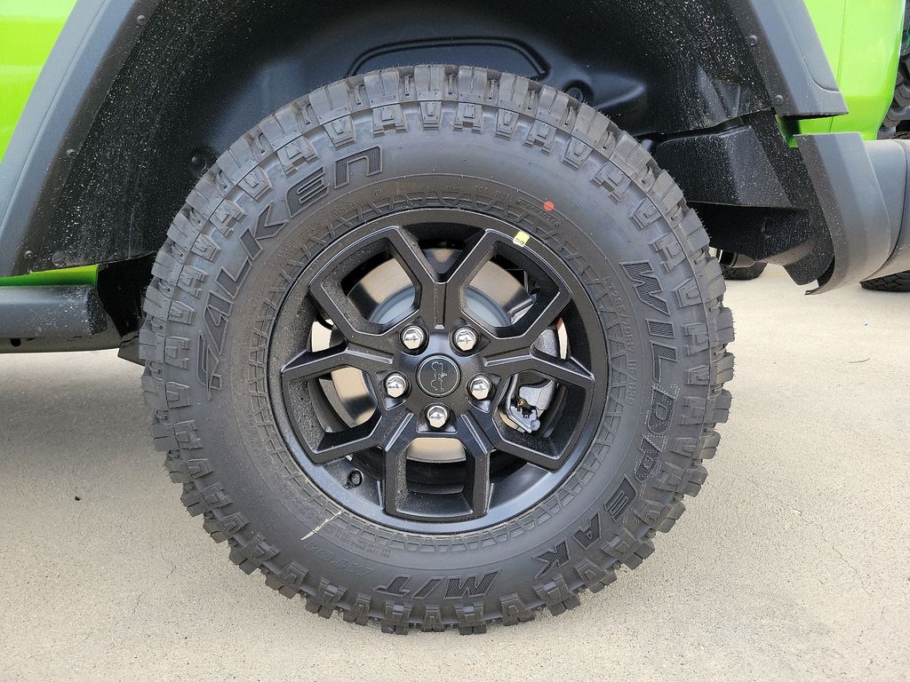 2025 Jeep Wrangler Willys photo 12