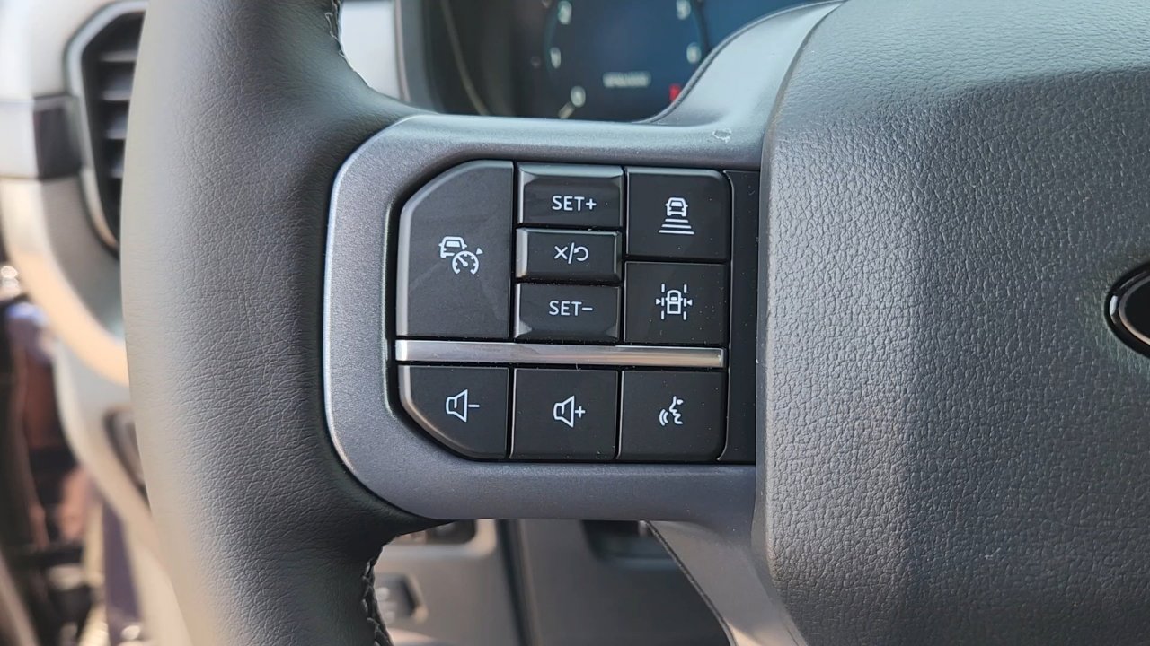 2025 Ford F-150 Lariat photo 16