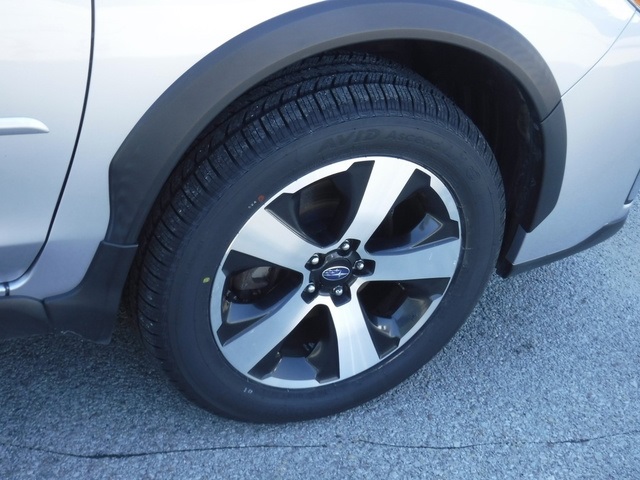 2016 Subaru Crosstrek Hybrid Touring photo 4