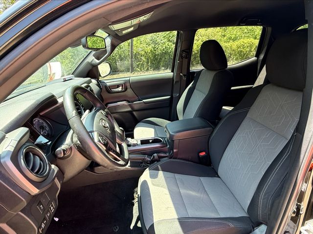 2023 Toyota Tacoma TRD Sport V6 photo 6