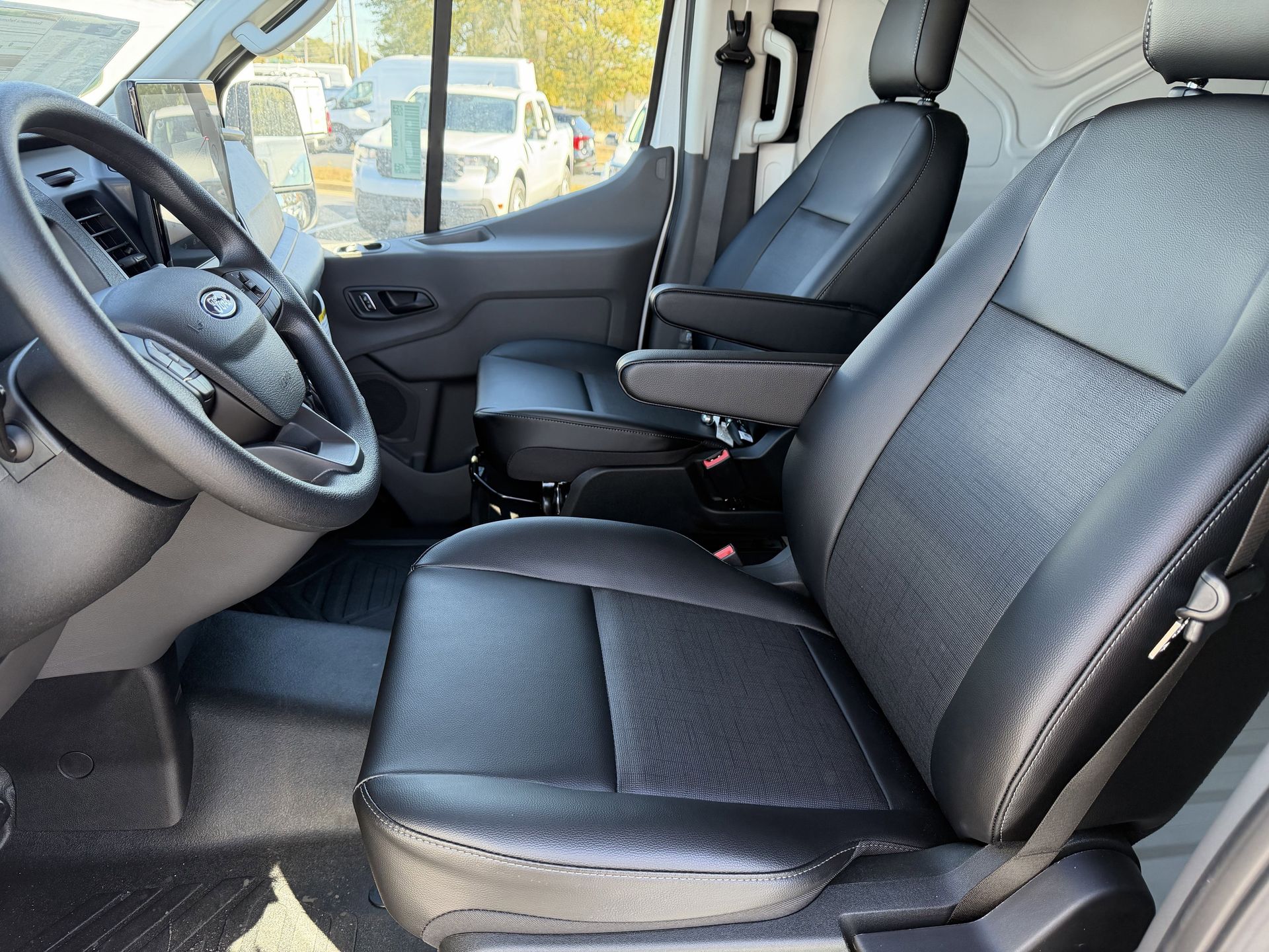 2026 Ford Transit photo 3