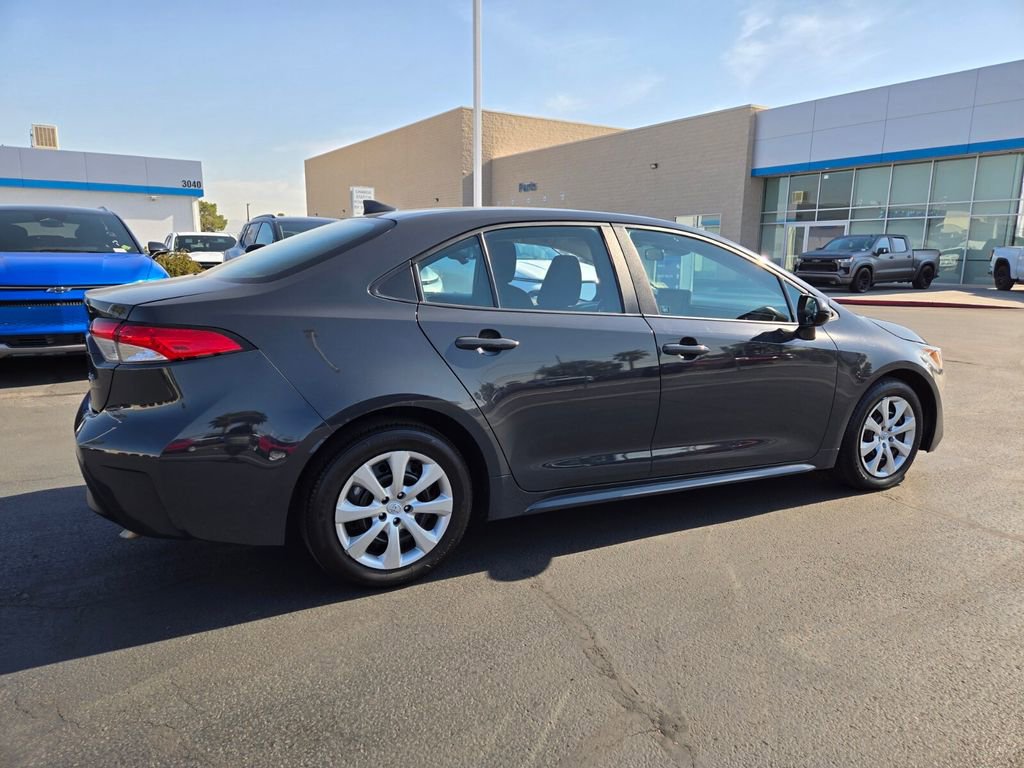 2024 Toyota Corolla LE photo 5