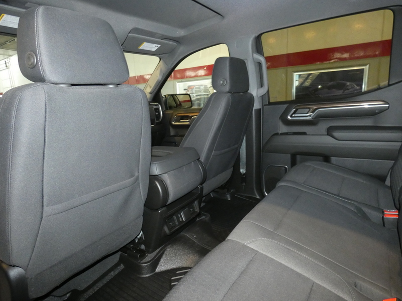 2023 Chevrolet Silverado 1500 RST photo 19