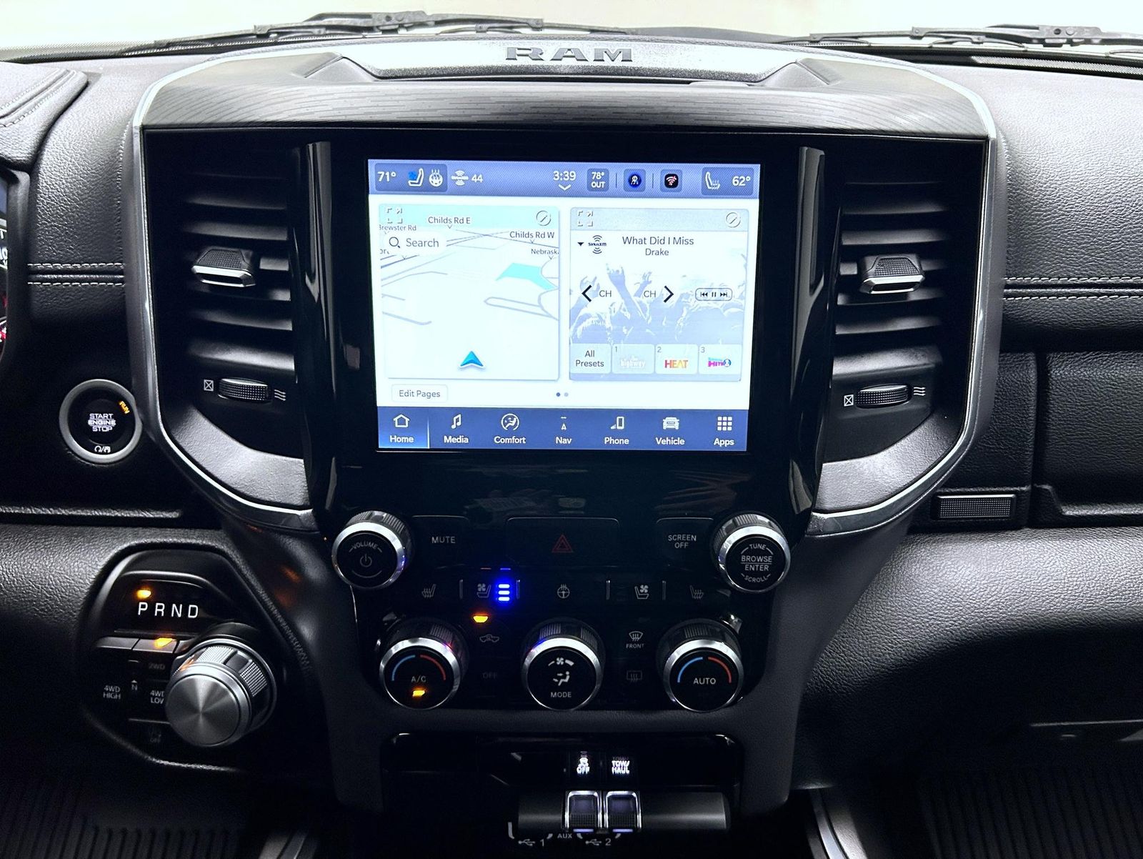 2023 Ram 1500 Laramie photo 12