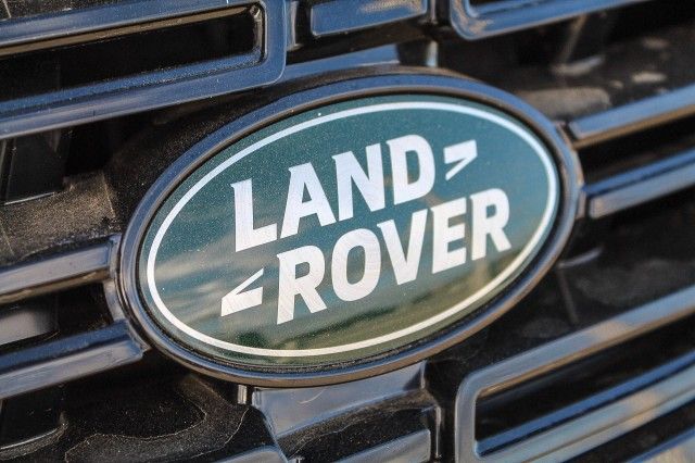2024 Land Rover Range Rover Sport SE photo 4