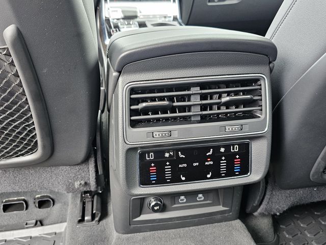 2024 Audi Q7 45 Premium Plus photo 19