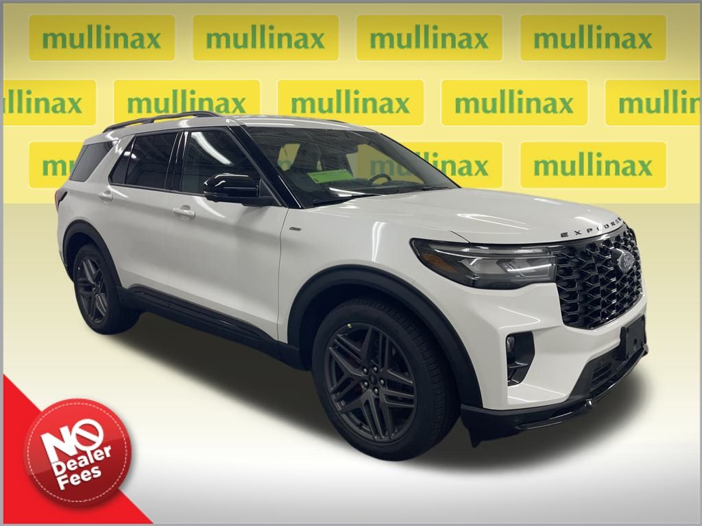 2025 Ford Explorer ST-LINE's photo