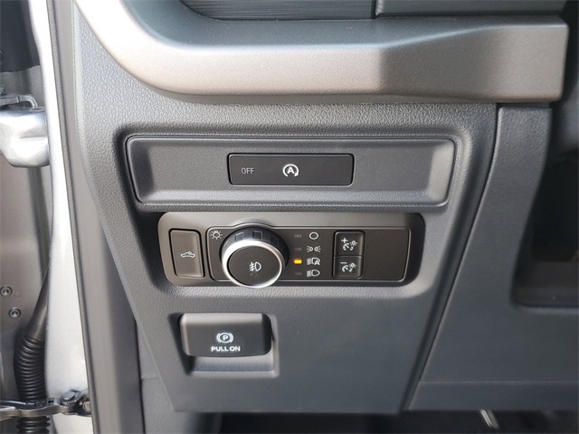 2025 Ford F-150 XL photo 16