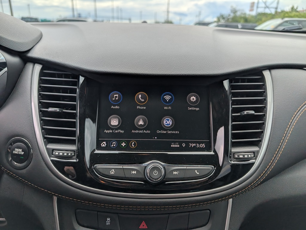 2022 Chevrolet Trax LT photo 14