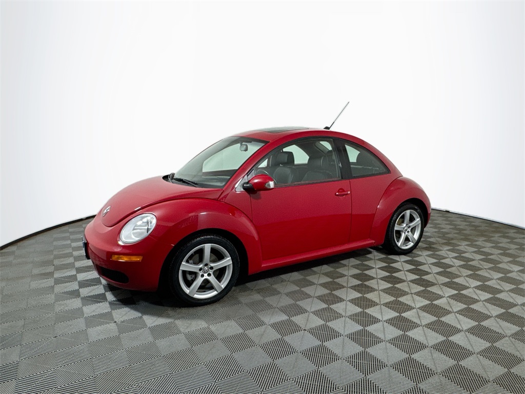 Used 2009 Volkswagen New Beetle Base with VIN 3VWRW31C19M500417 for sale in Eau Claire, WI