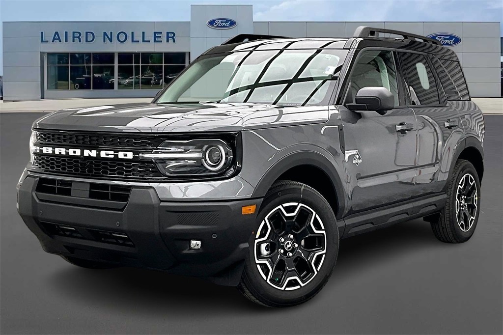 2025 Ford Bronco Sport Outer Banks's photo