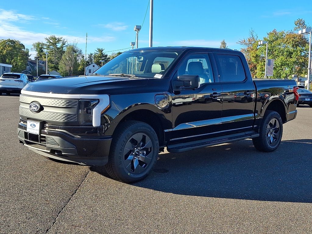 2025 Ford F-150 Lightning photo 2