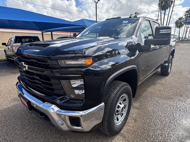 2026 Chevrolet Silverado 2500HD photo 3