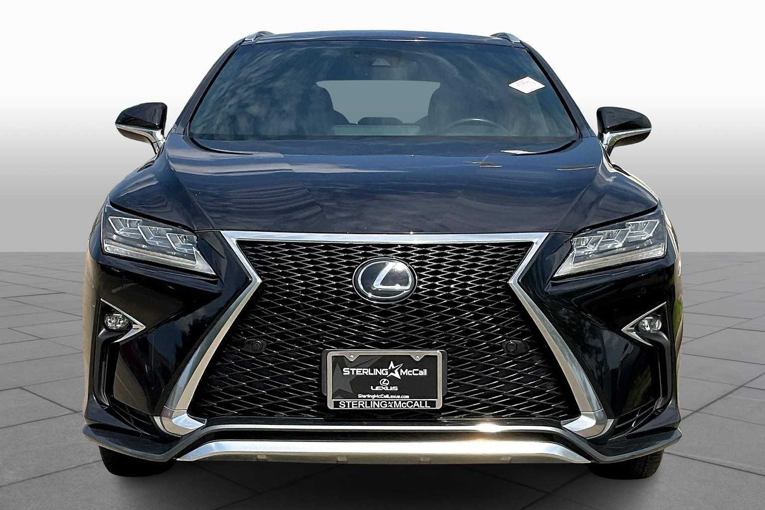 2017 Lexus RX photo 3