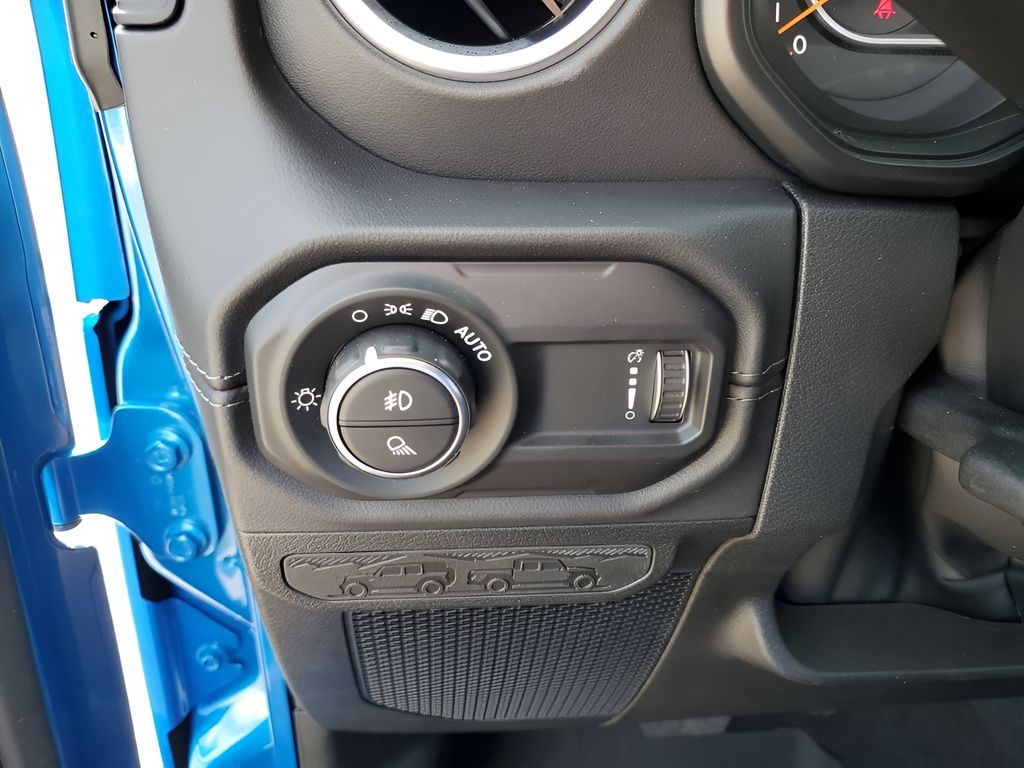 2025 Jeep Gladiator Sport photo 27