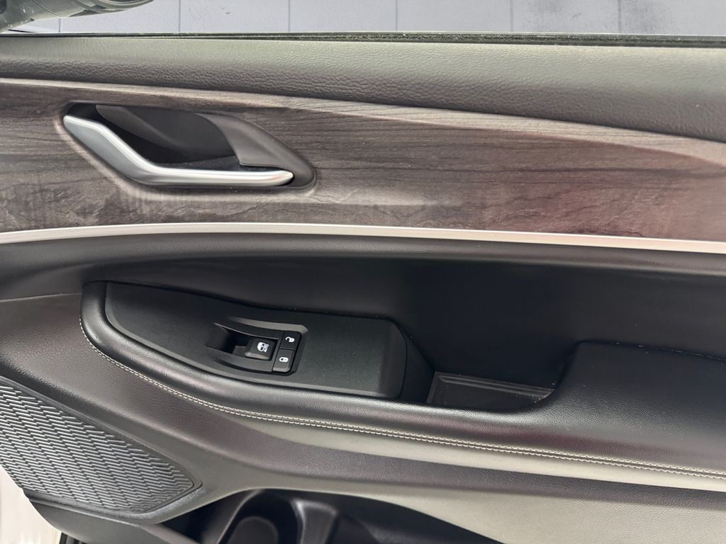 2023 Jeep Grand Cherokee Limited photo 15