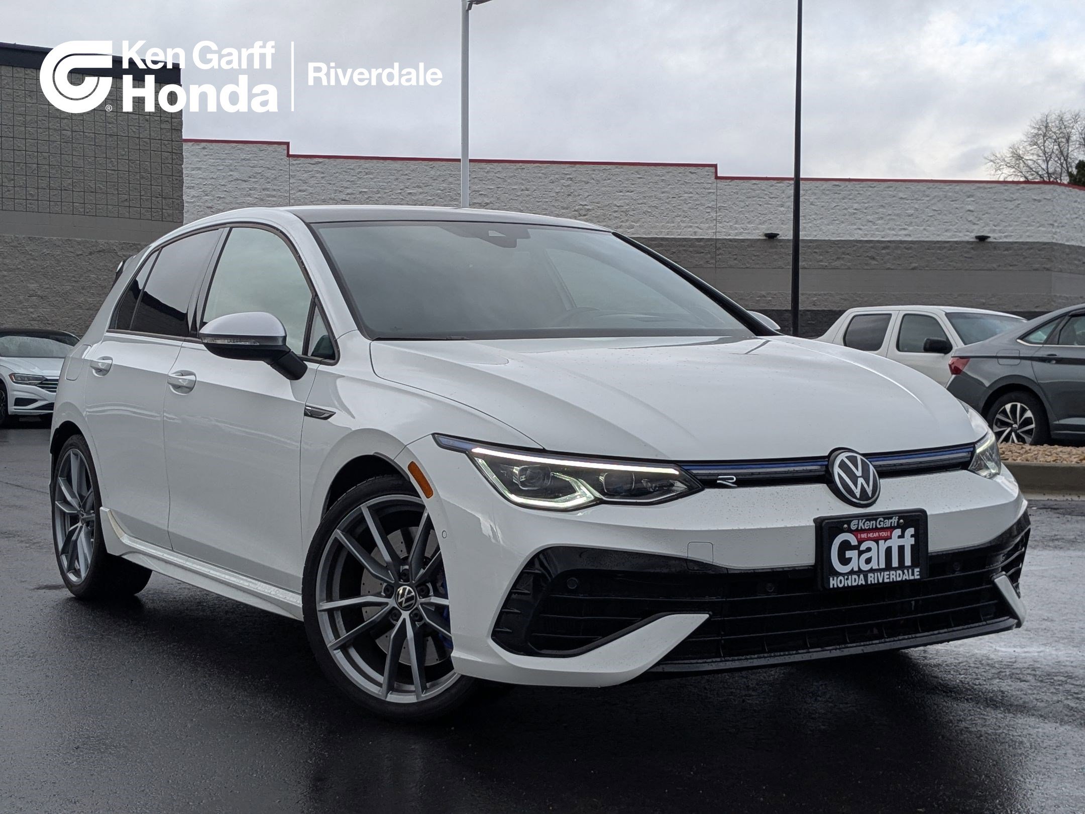 2024 Volkswagen Golf R R's photo