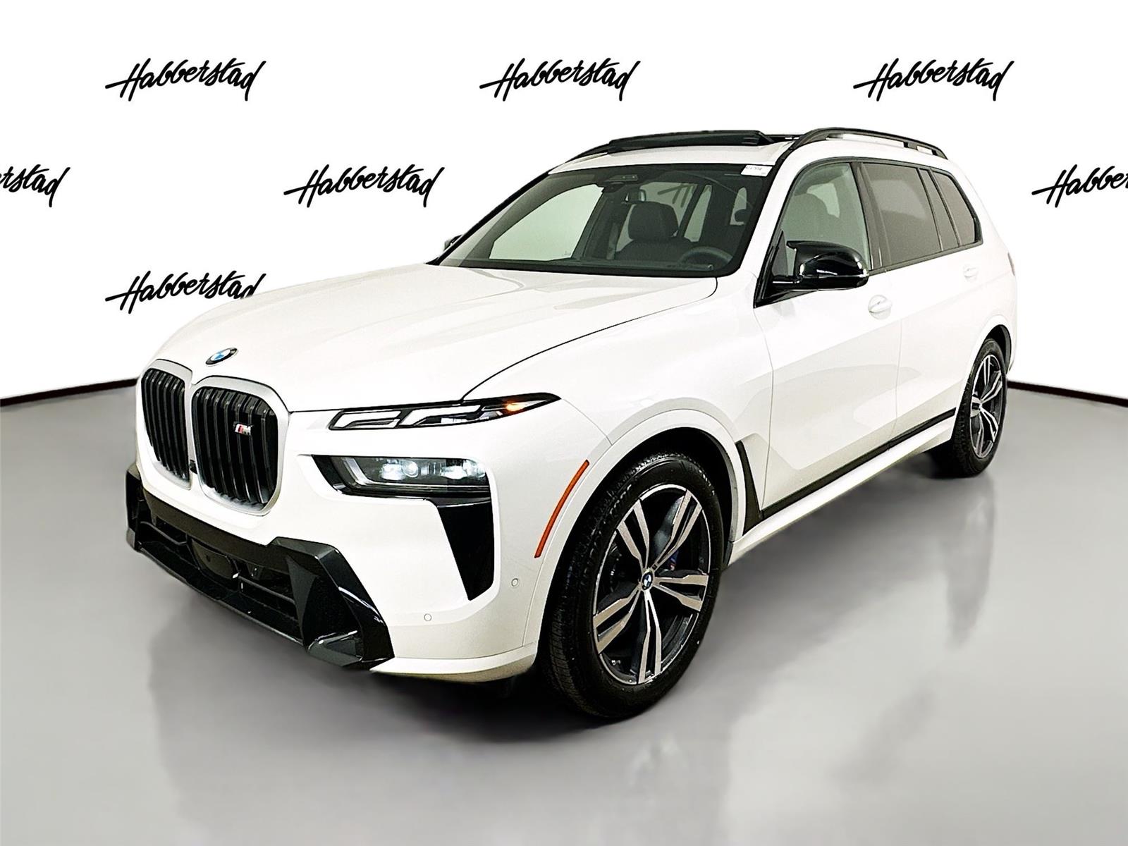2026 BMW X7 M60i's photo