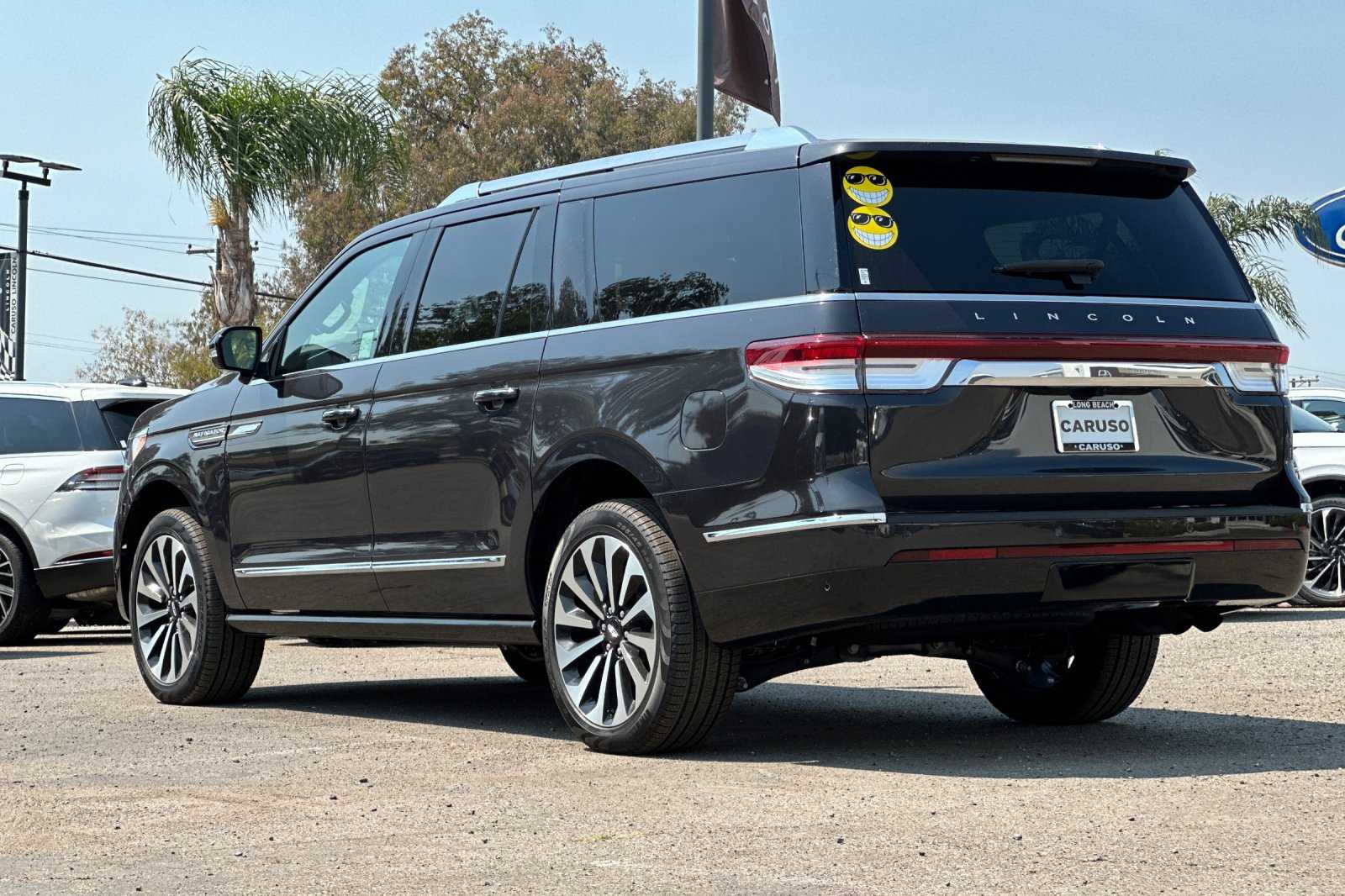 2024 Lincoln Navigator L Reserve photo 5