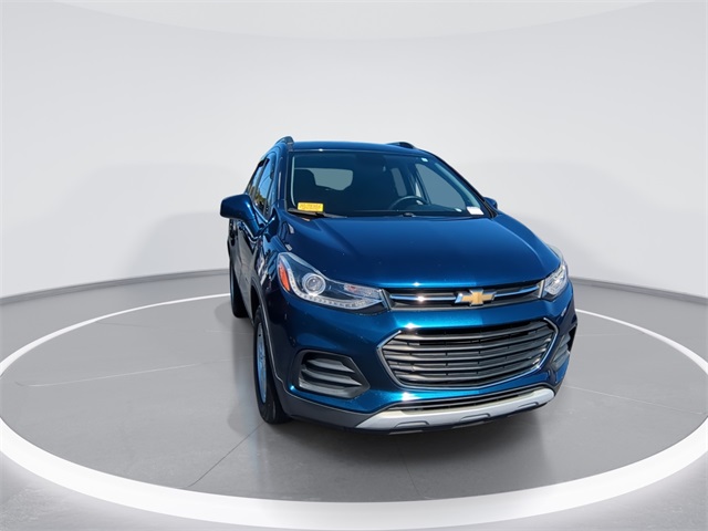2019 Chevrolet Trax LT photo 2