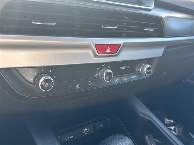 2021 Kia Telluride LX photo 22