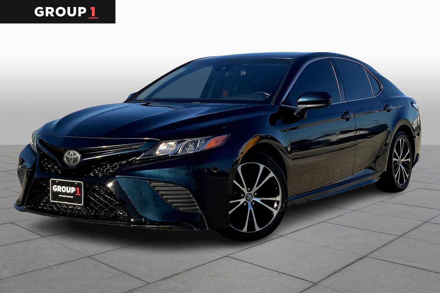 2020 Toyota Camry SE