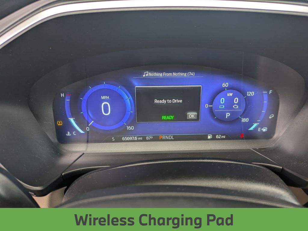 2020 Ford Escape Titanium Hybrid photo 15