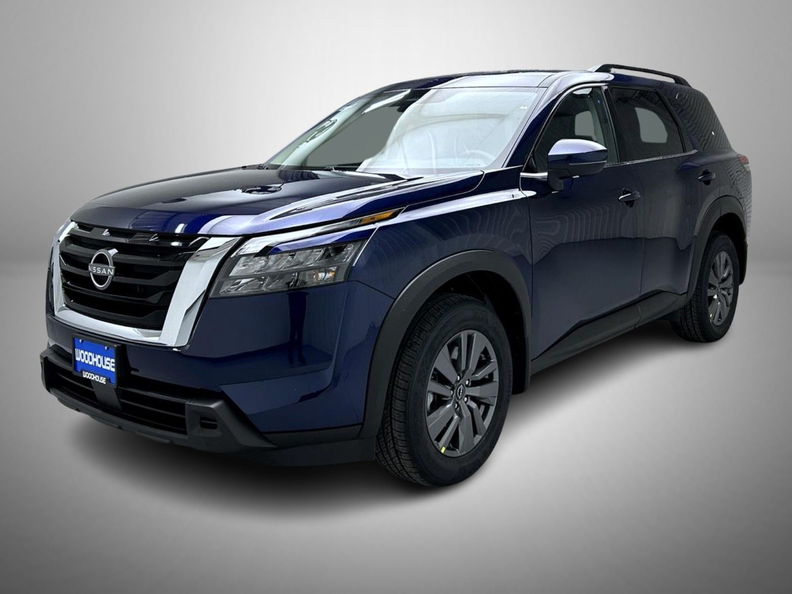 2025 Nissan Pathfinder SV's photo