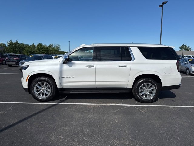 2025 Chevrolet Suburban Premier photo 4