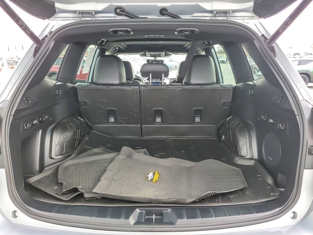 2023 SUBARU FORESTER - Image 19