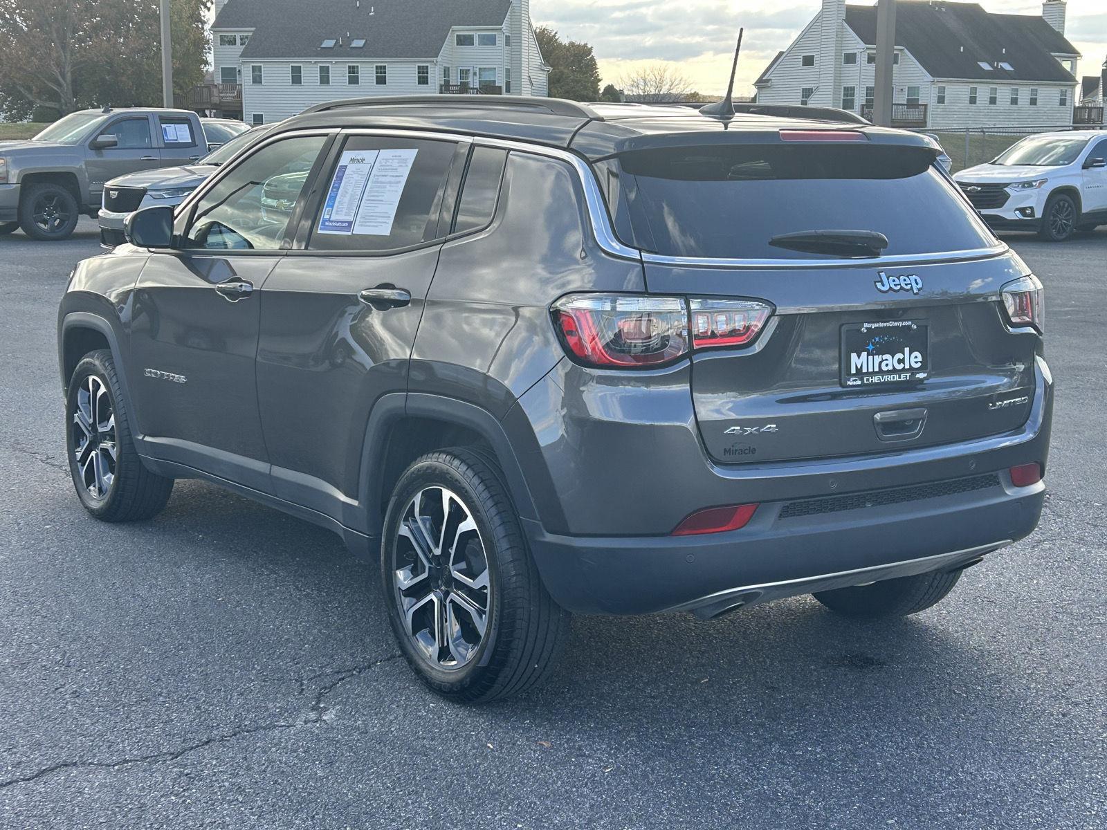 2023 Jeep Compass Limited photo 4