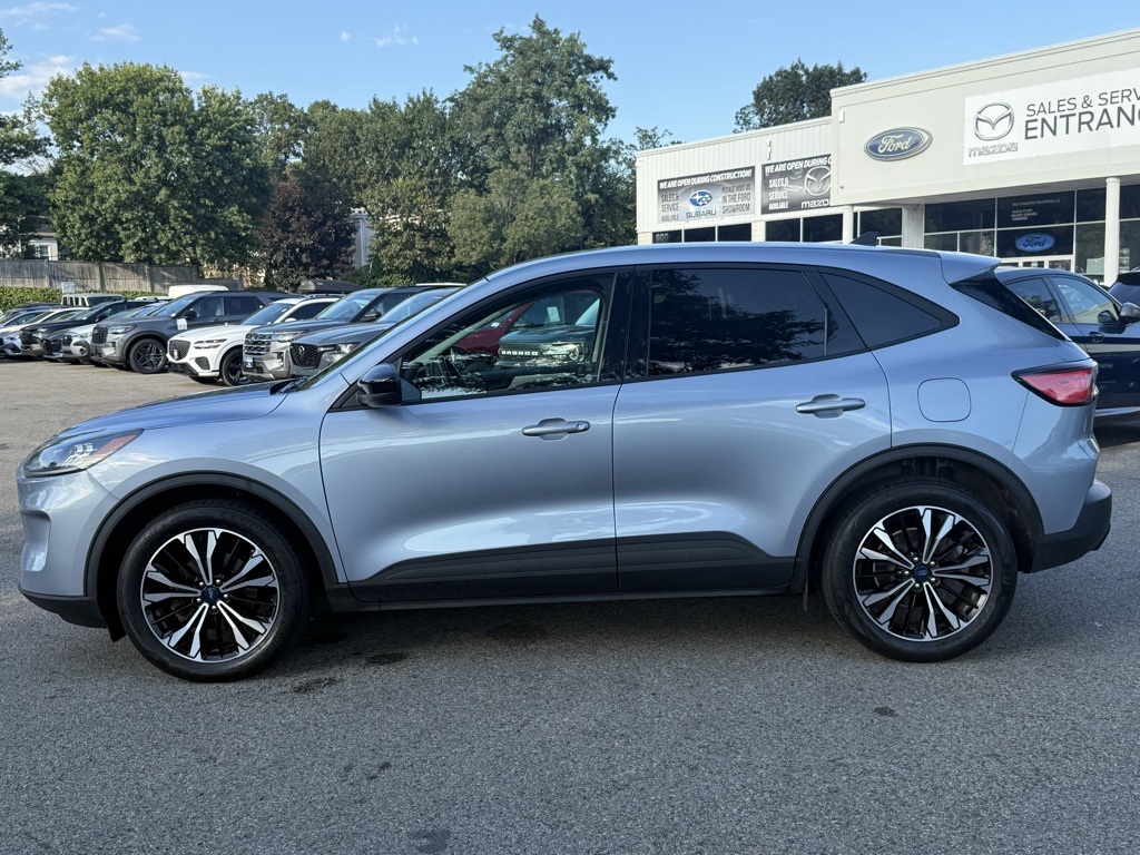 2022 Ford Escape SE photo 9