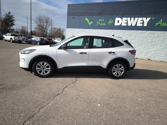 2022 Ford Escape S photo 2