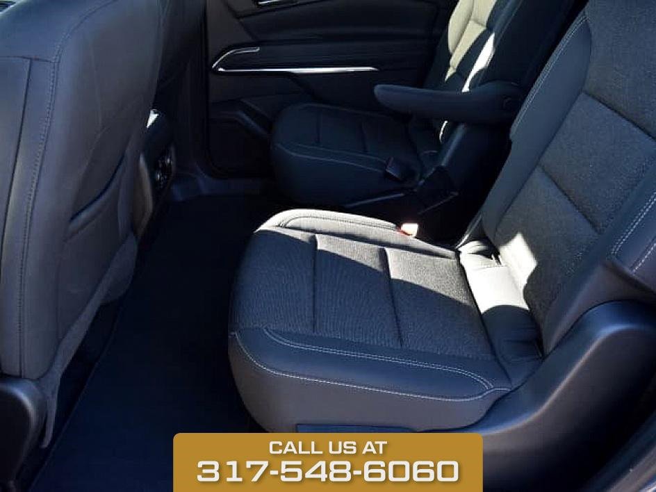 2025 Chevrolet Traverse photo 10