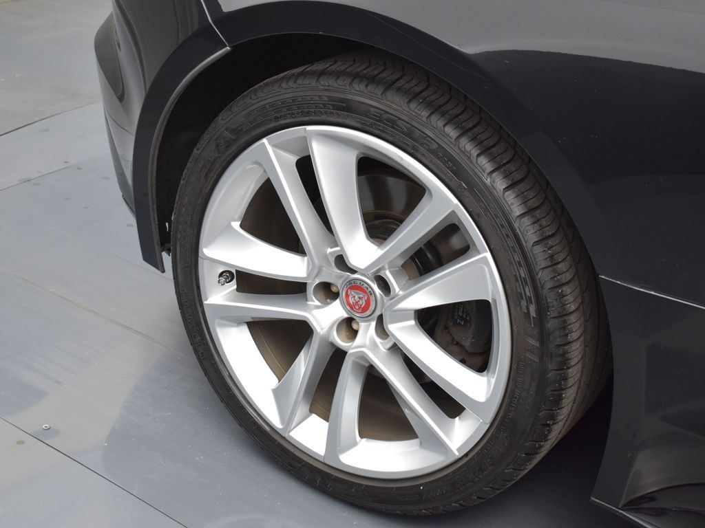 2016 Jaguar F-TYPE S photo 25