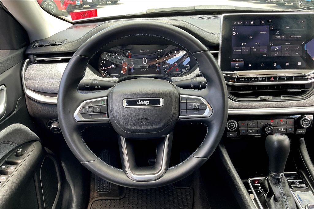 2022 Jeep Compass Latitude photo 16