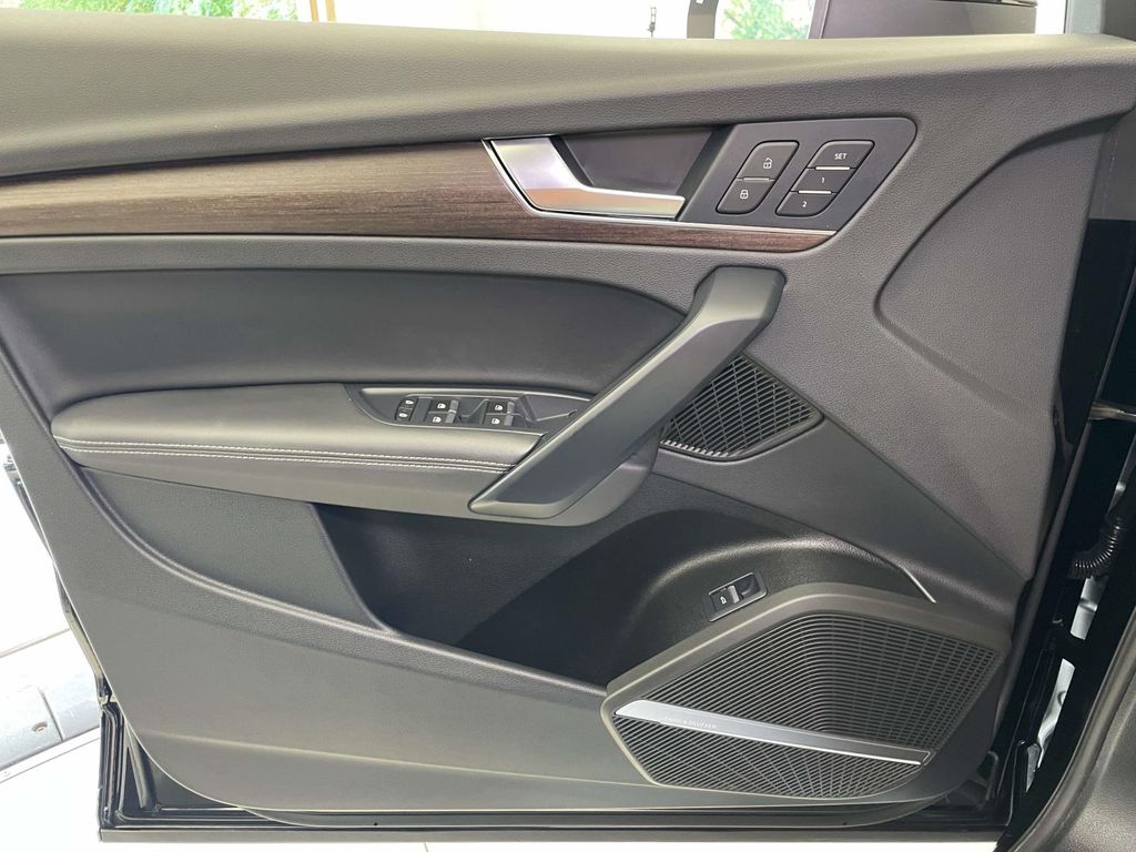 2025 Audi Q5 45 S line Premium Plus photo 32