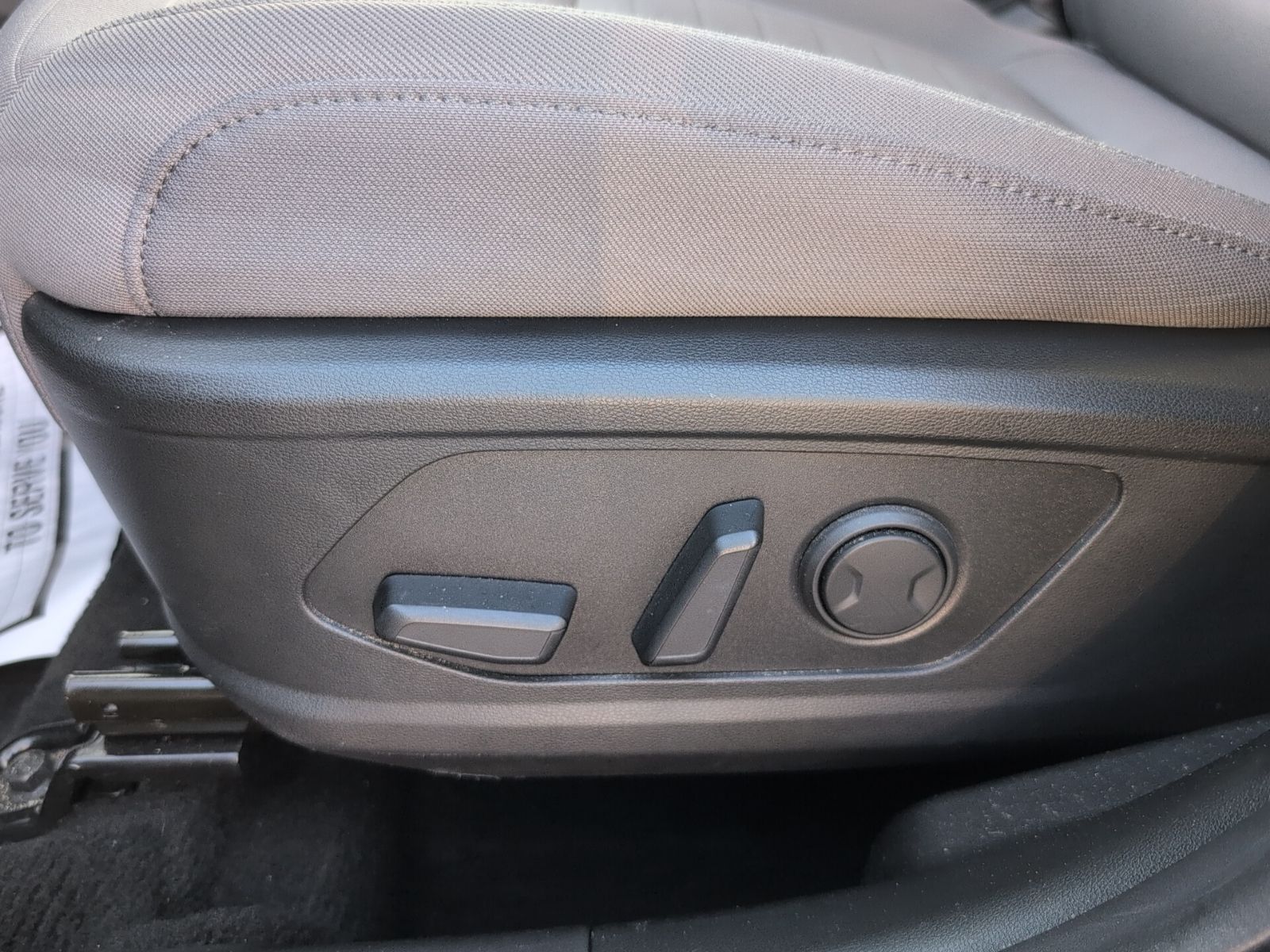 2023 Hyundai Santa Cruz SEL Premium photo 2