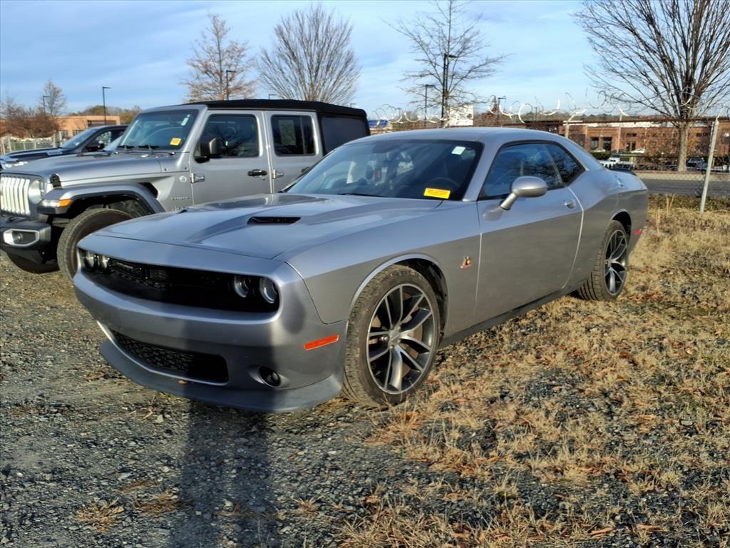 2015 Dodge Challenger Scat Pack's photo