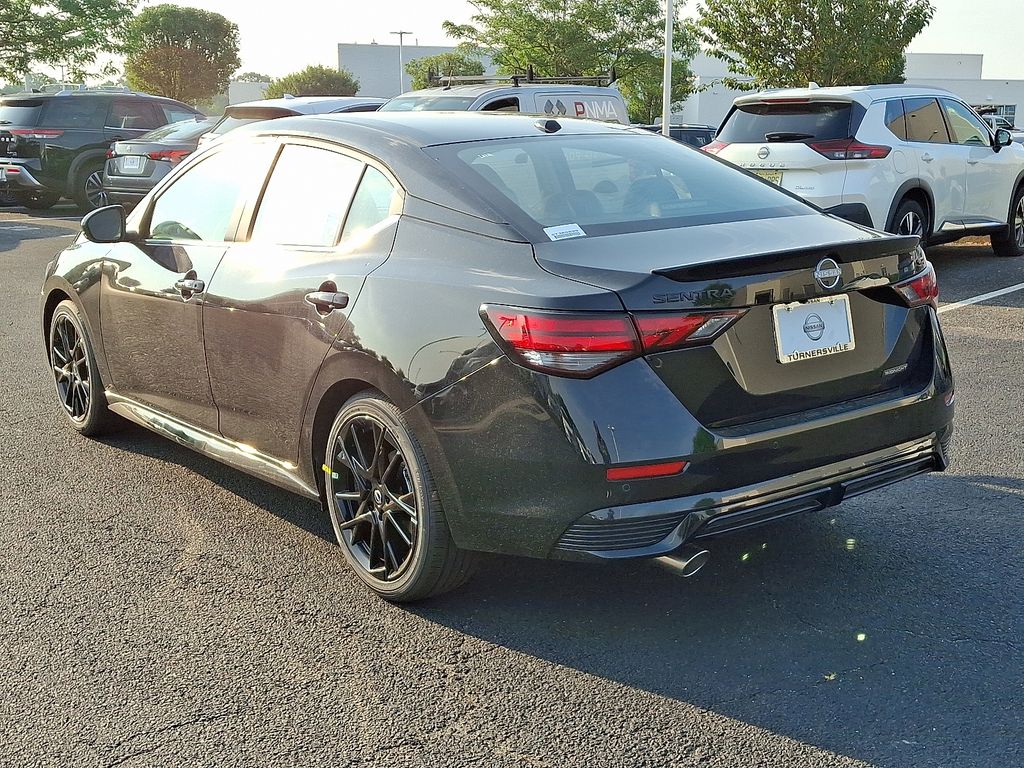 2025 Nissan Sentra SR photo 3