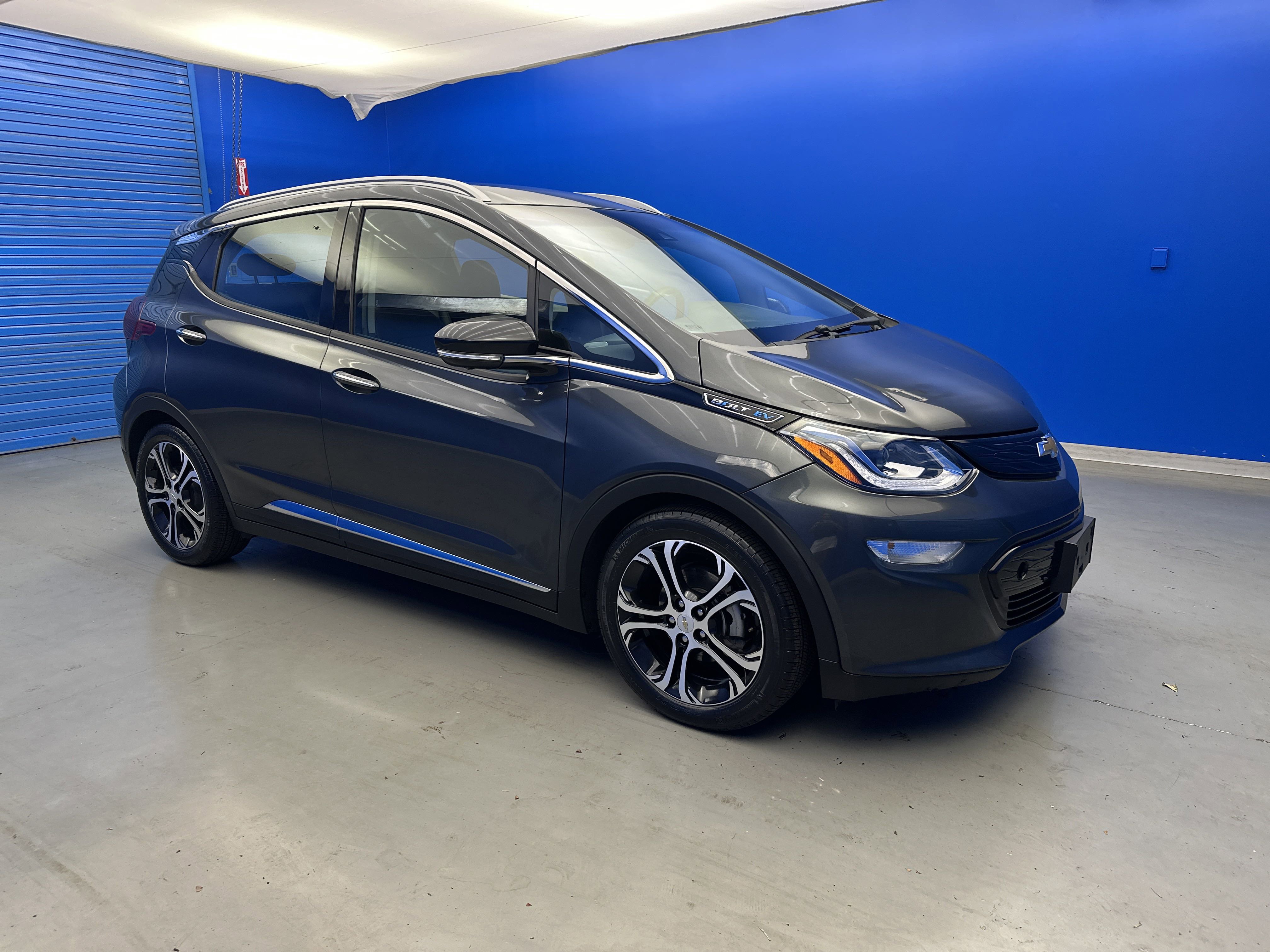Used 2020 Chevrolet Bolt EV Premier with VIN 1G1FZ6S01L4148731 for sale in Jeffersontown, KY