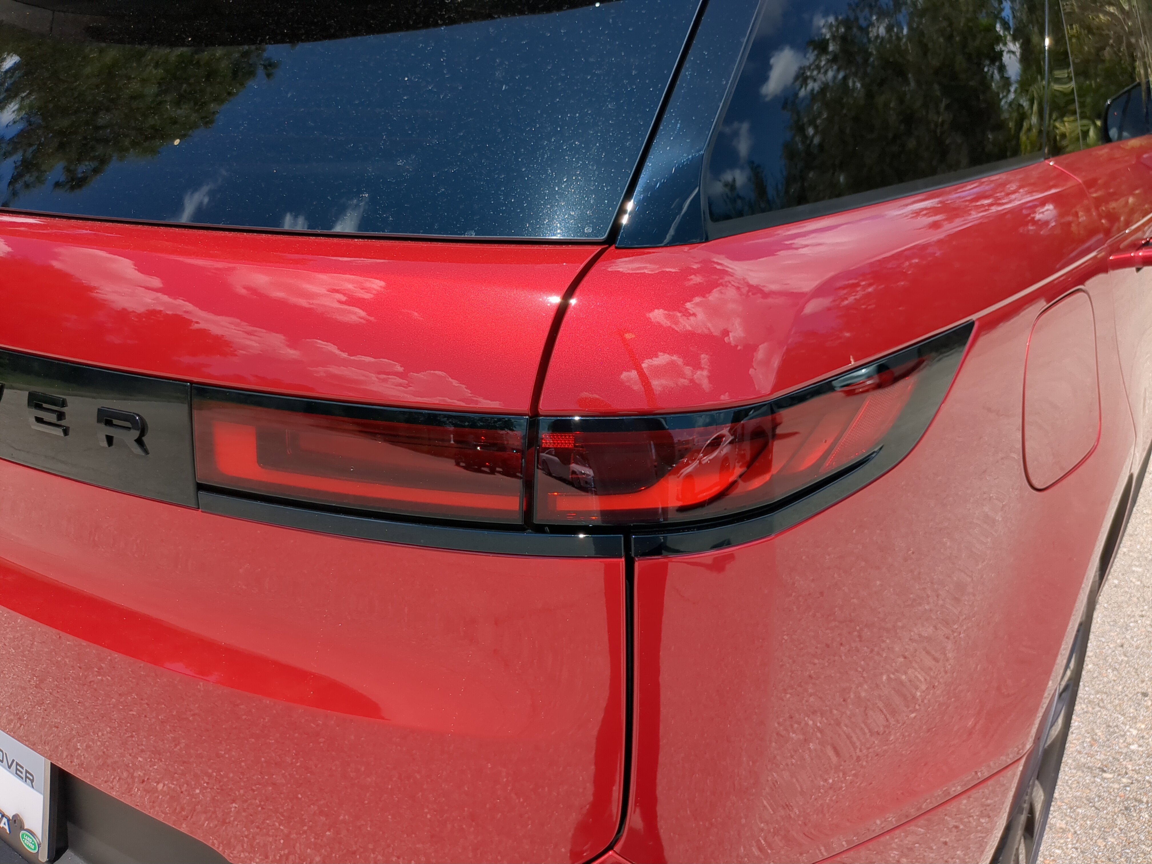 2025 Land Rover Range Rover Sport SE photo 8